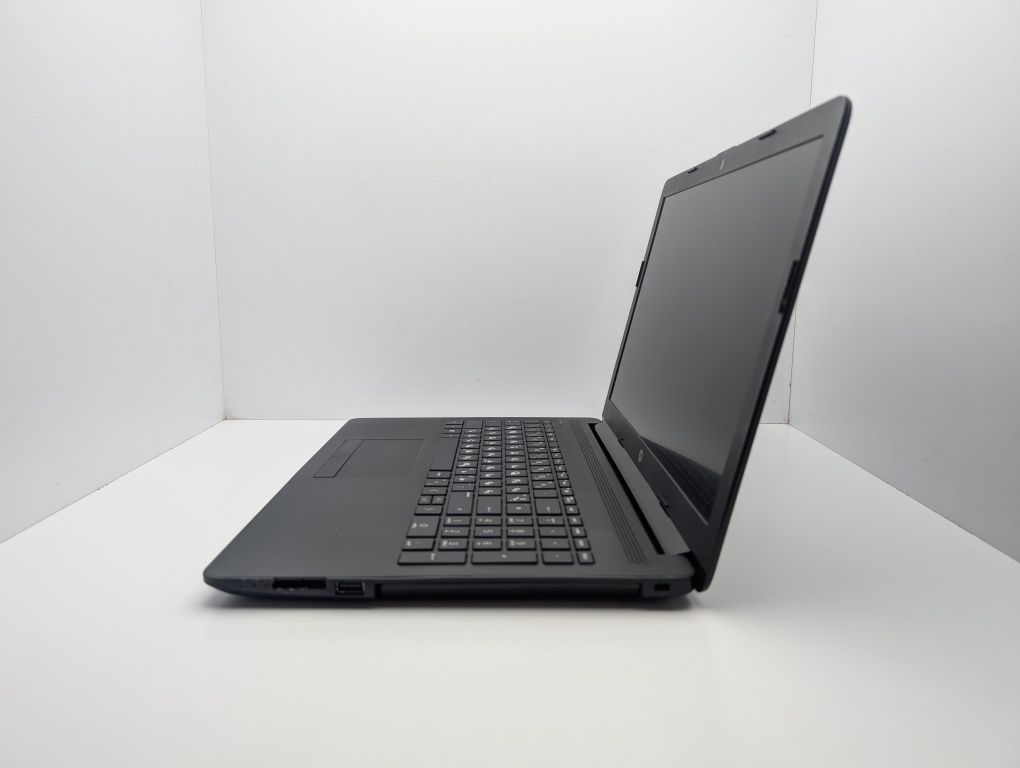 HP pavillion 15/Intel Celeron/8gb/SSD-120gb/Intel HD Graphics/15/6''HD