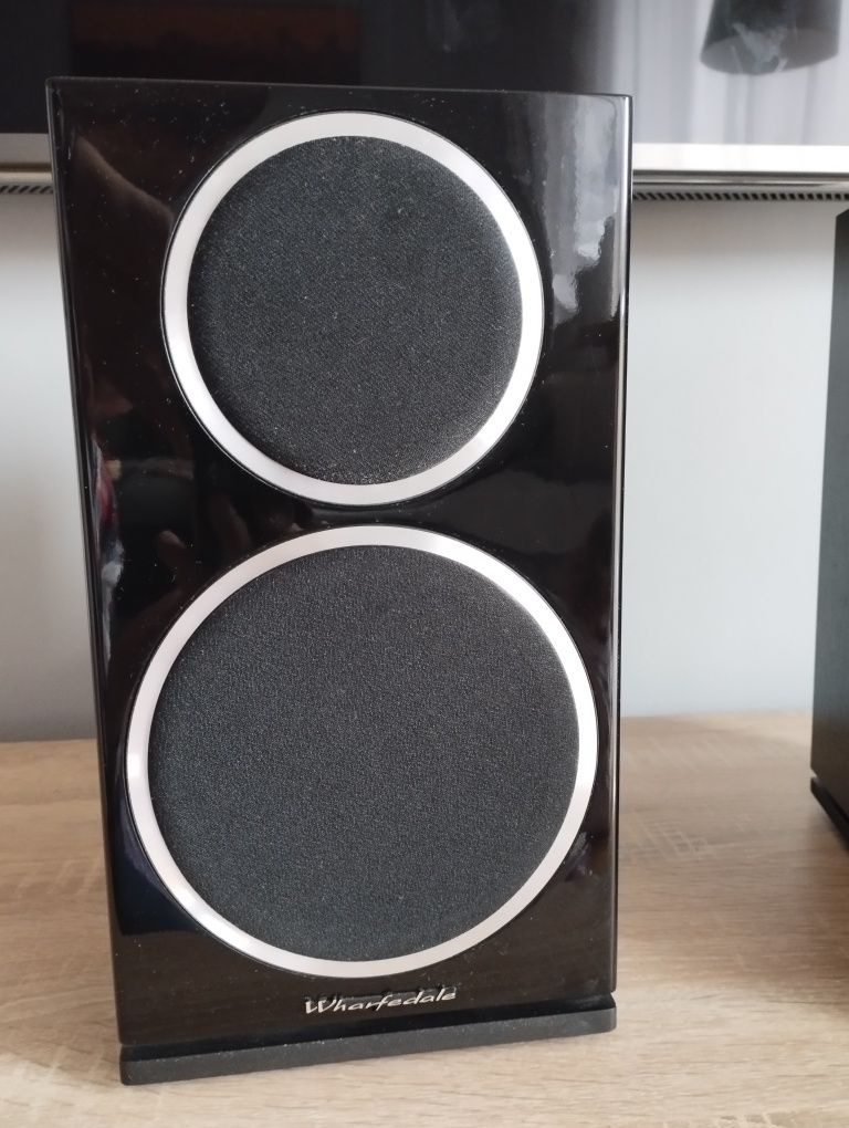 Kolumny Wharfedale Diamond 220