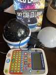 Edukacyjny pad Vtech i projektor gwiazd