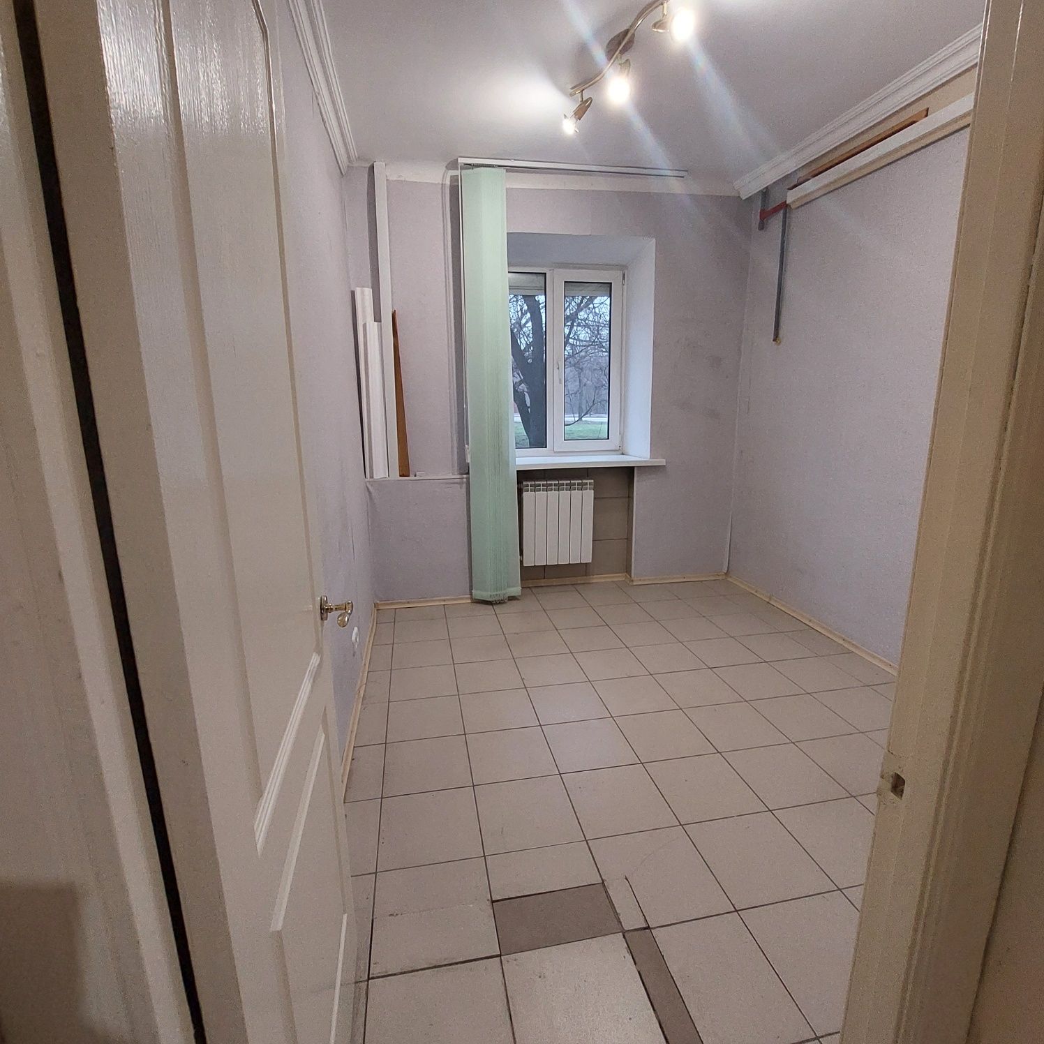 Аренда коммерческого помещения 35м.кв. Голосеевский проспект 100/2.