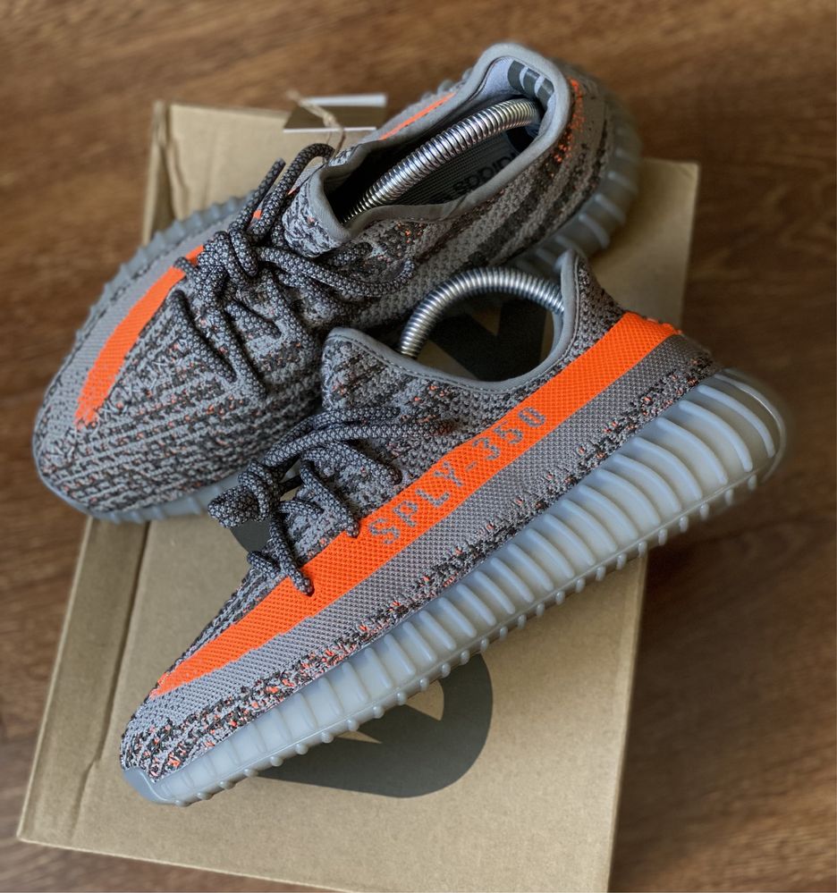 Yeezy 350 us7 Beluga reflective оригинал adidas boost yezzy 40 slide