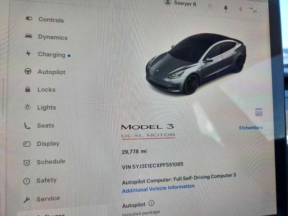 Tesla Model 3 2023 .