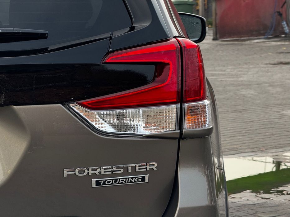 Авто subaru forester 2.5 бенз torring