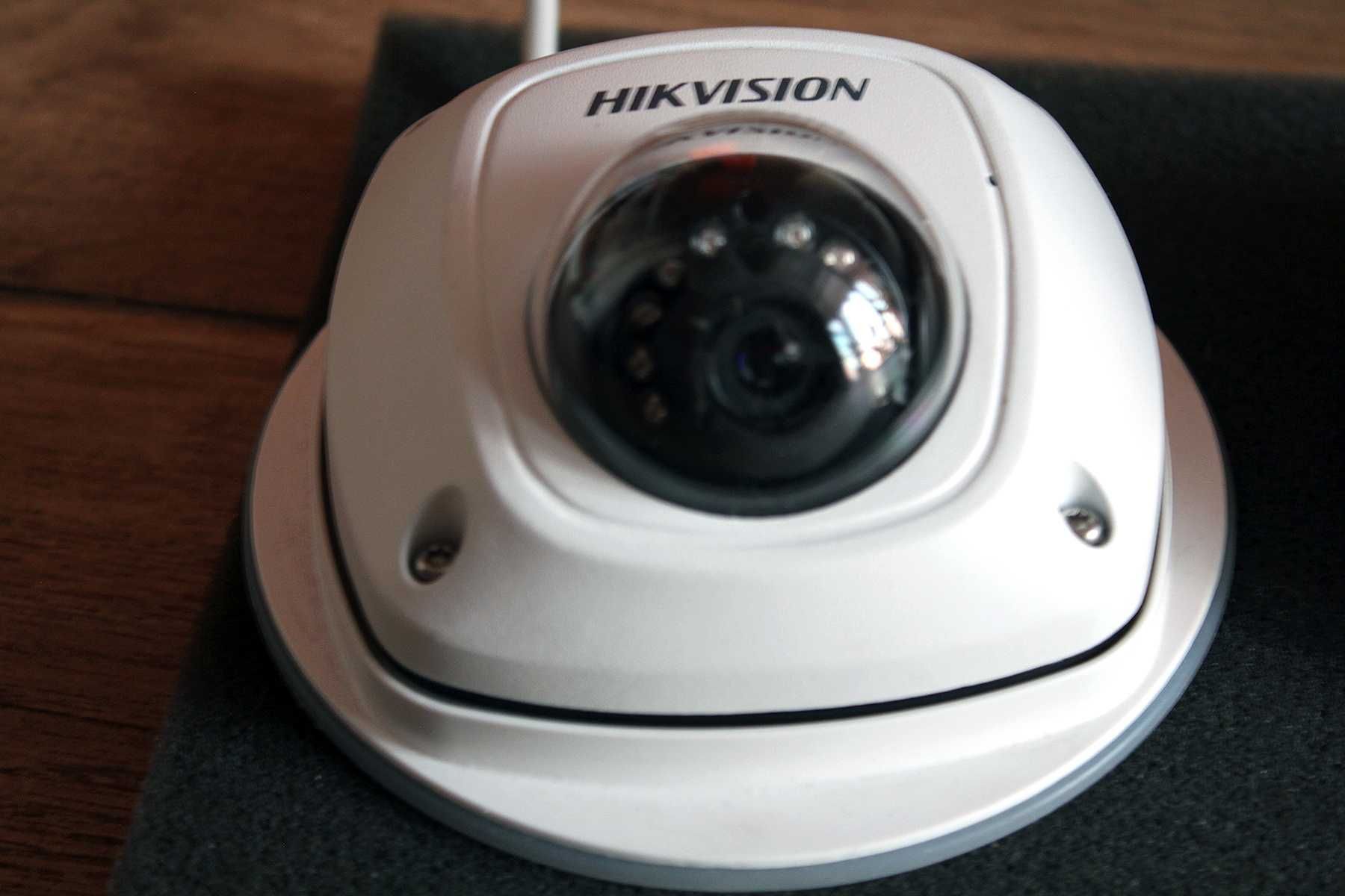 Антивандальная ip камера Hikvision микрофоном и microSD