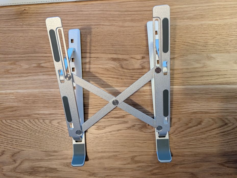 Podstawka pod laptop / tablet - składana, etui