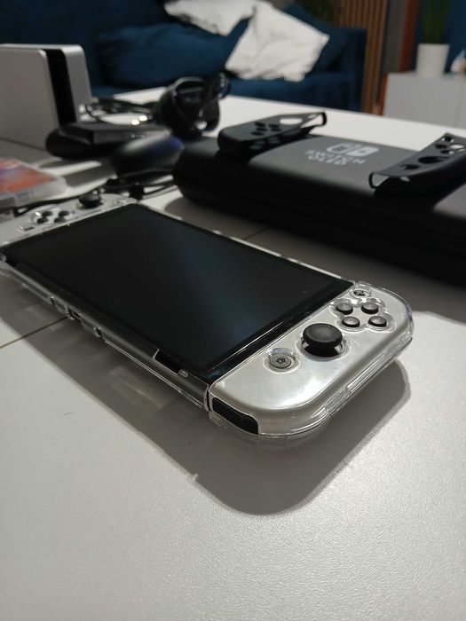 Sprzedam Nintendo Switch Oled