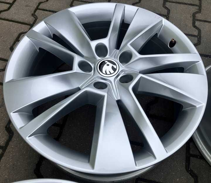 Koła zimowe 235/40r18 felgi aluminiowe 18 Skoda SuberB Yeti KPL 4 szt