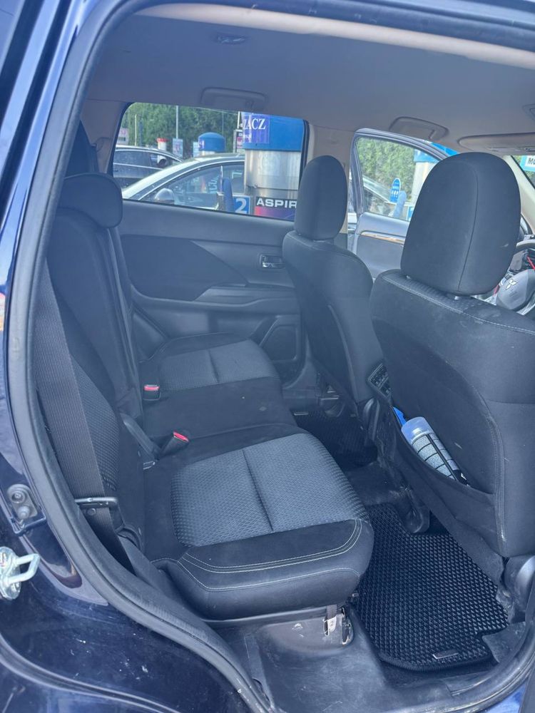 Продам автомобіль Mitsubishi Outlander