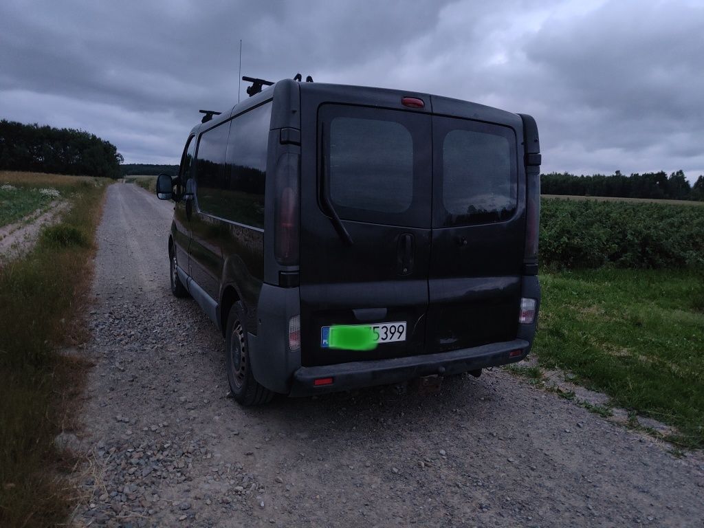 Opel Vivaro 1.9 DTi 2003r HAK Radio Android WEBASTO ZAMIANA