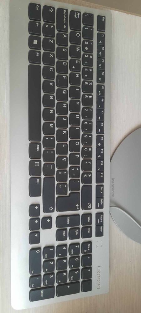 Computador lenovo com rato incluido
