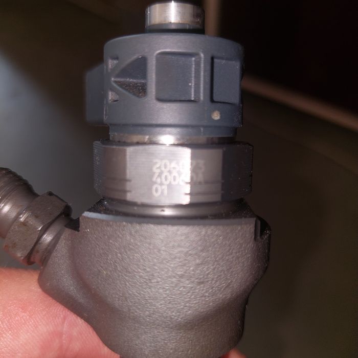 Форсунка Volkswagen passat B7 scoda octavia.