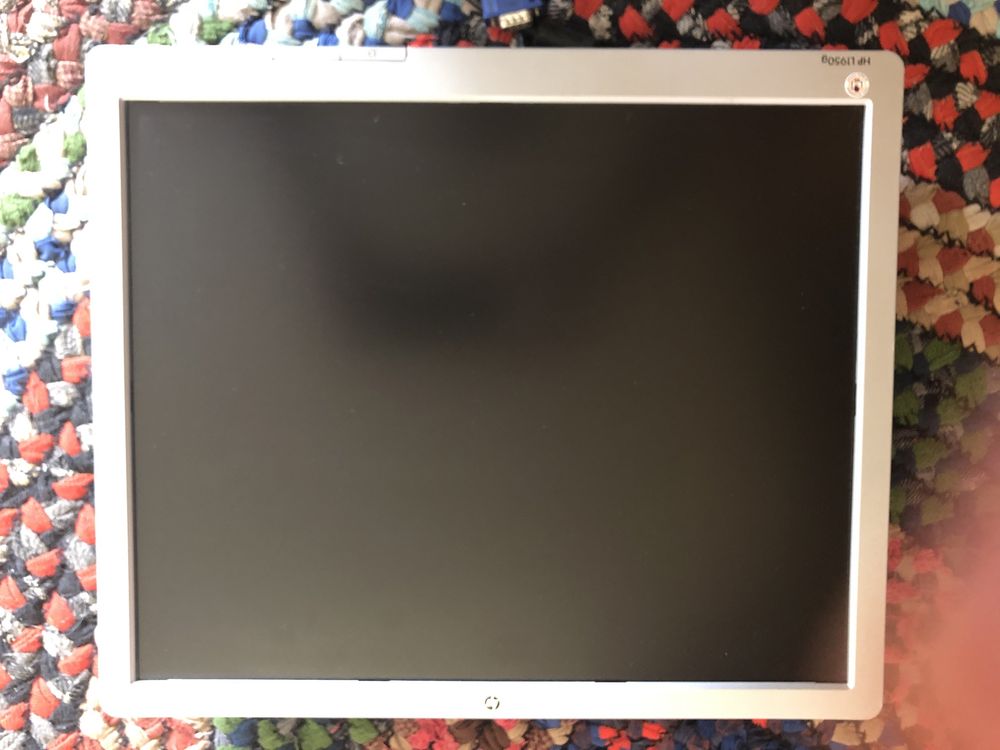 Monitor HP L1950g