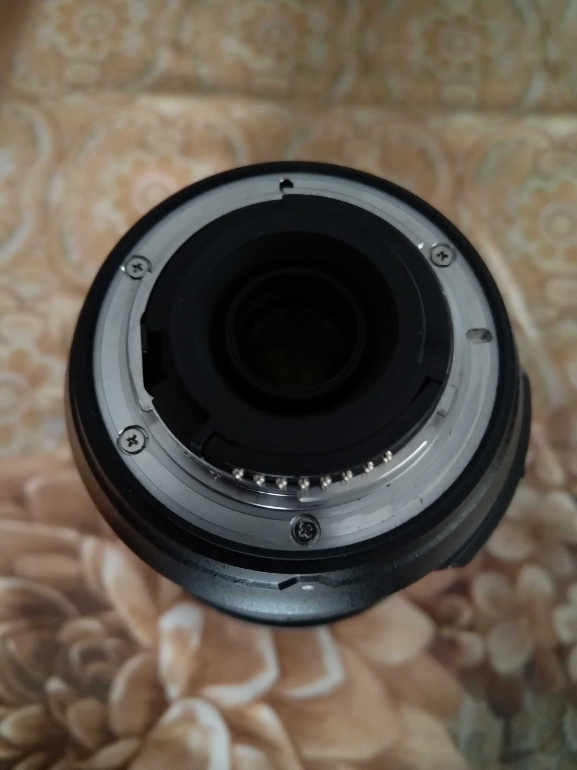 Продаю Об'єктив Nikon 55-300mm f/4.5-5.6G ED AF-S DX VR Nikkor