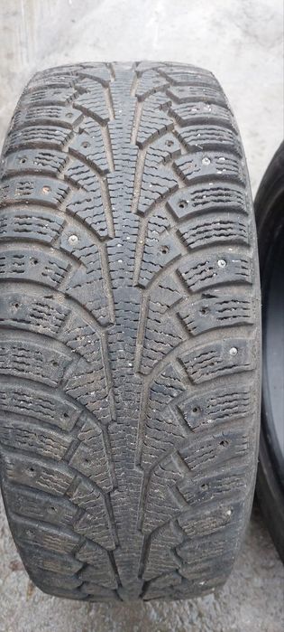 Зимова гума Nokian 205/55 R16