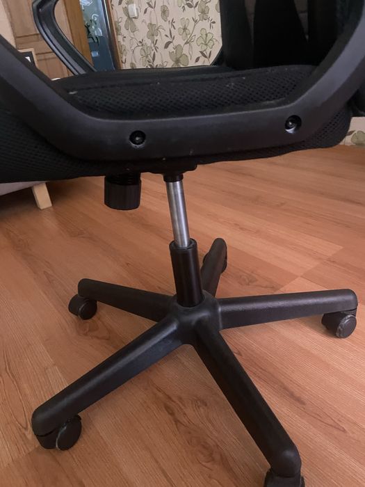 Стілець геймерсьуій Harlev