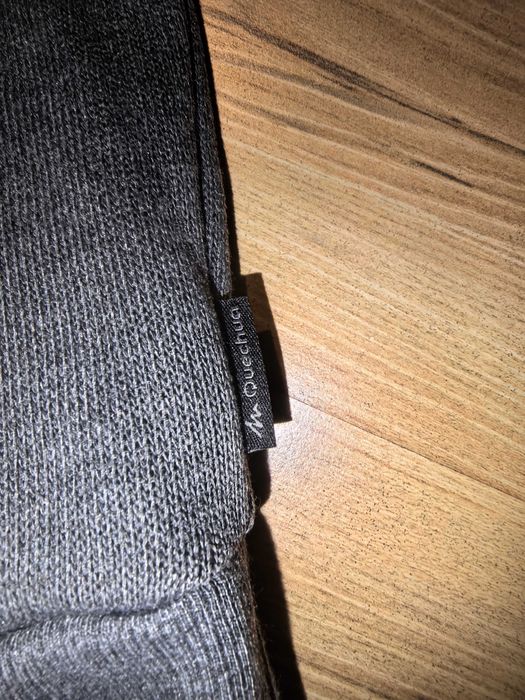 sweter męski w serek