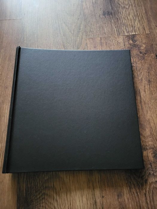 Elegancki, duży, czarny album na zdjęcia, ala segregator, A4
