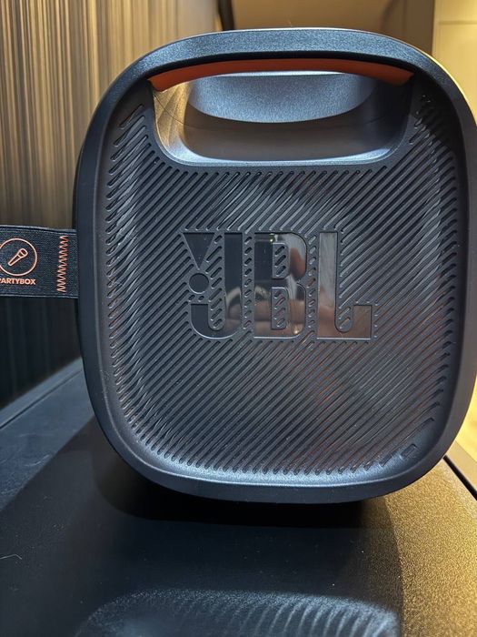 Głośnik JBL PartyBox On The Go + mikrofon i pasek na ramię JBL