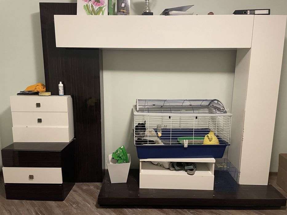 Стінка для вітальні деревʼяна