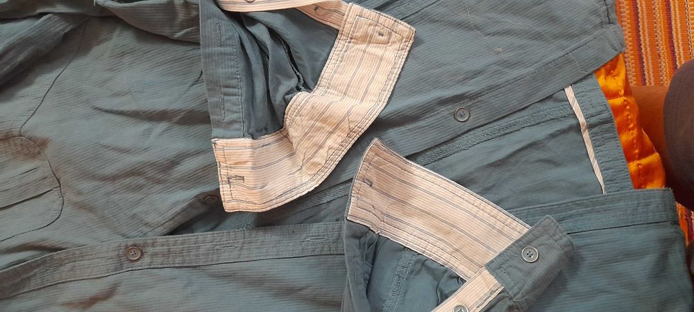 Blusas e camisas em excelente estado