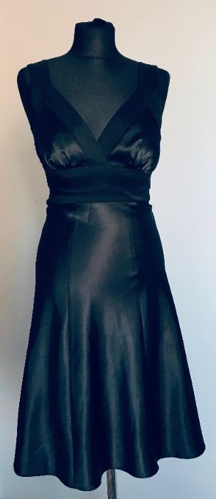 Sukienka Mała Czarna 36