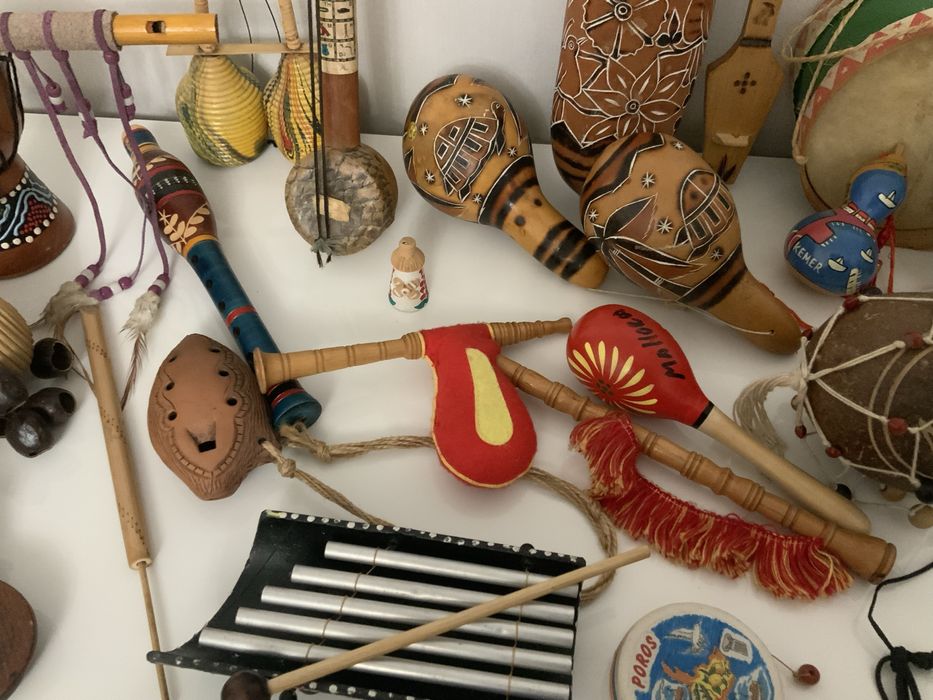 Музыкальные инструменты из разных стран