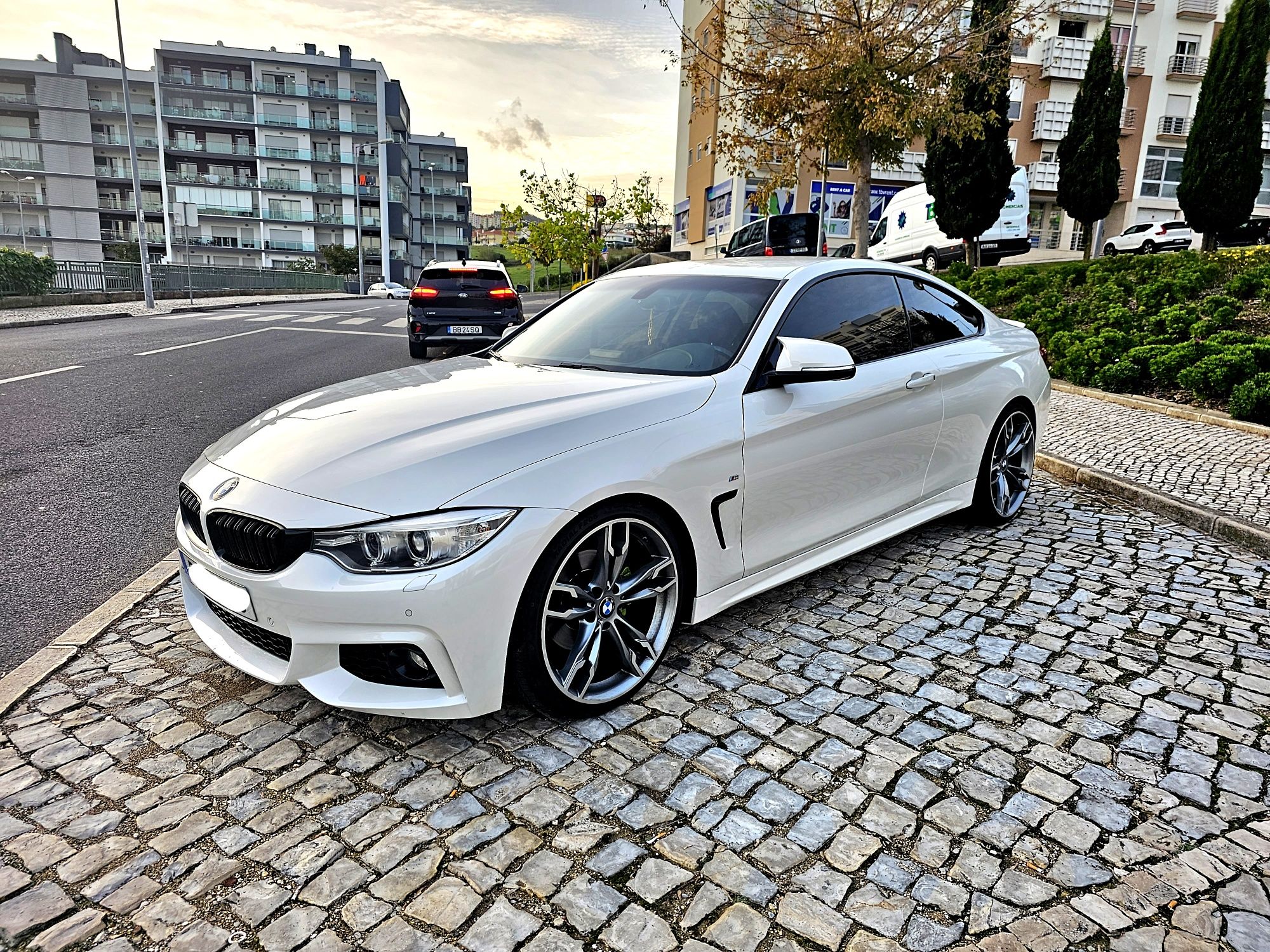 BMW 420d COUPE M PACKT / Troca