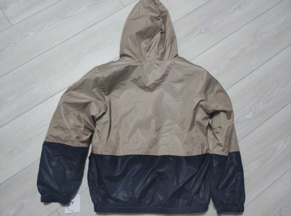 Анорак  JORDAN на 12 років. Новий