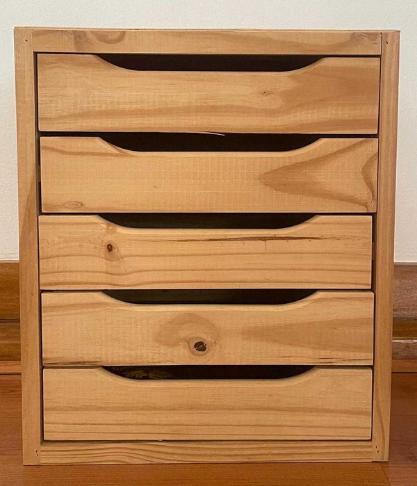 3 secretárias com caveletes e vidro temperado | apoio de gavetas