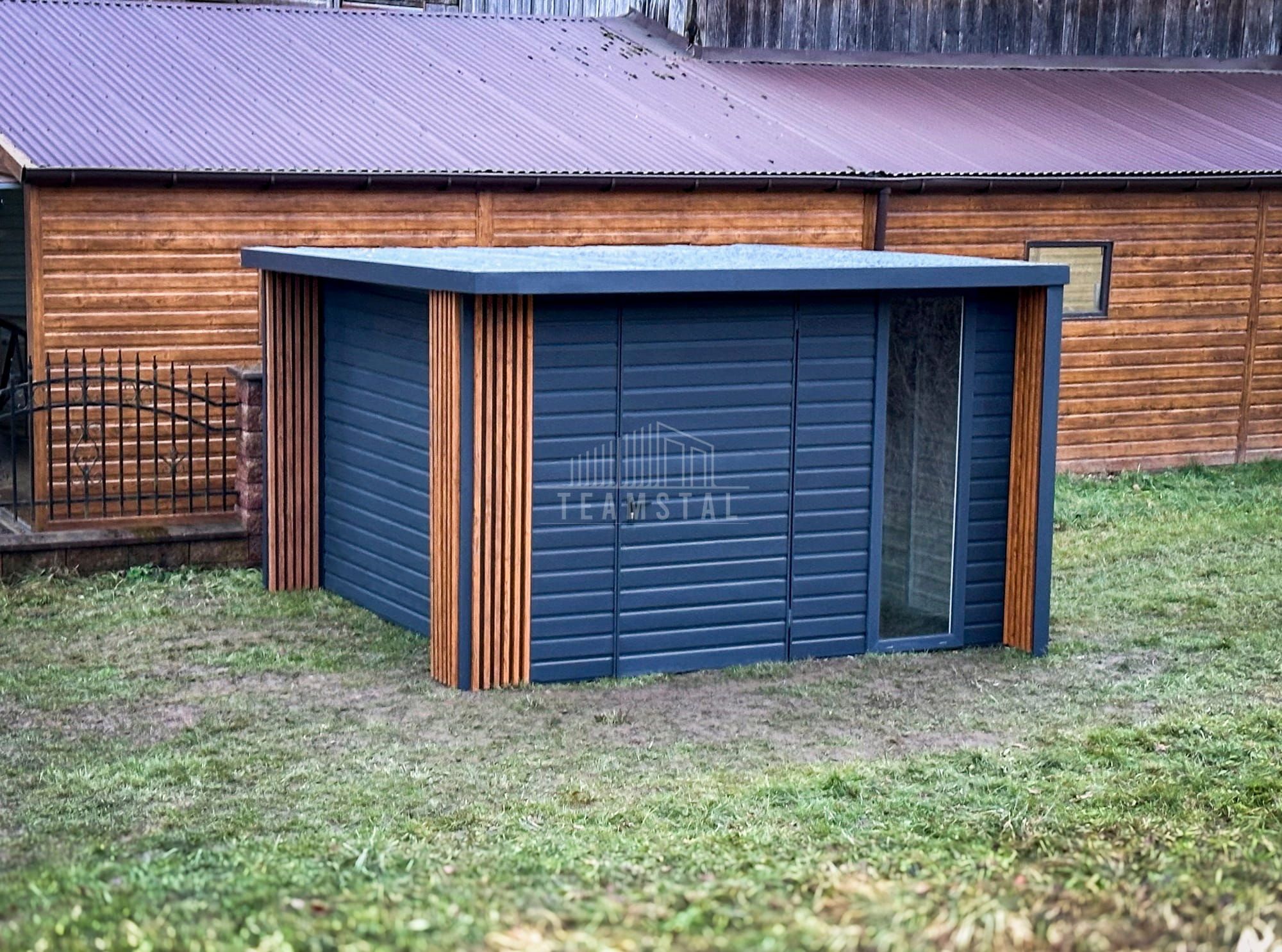 Schowek Domek PREMIUM 3x3m wiata 0,5m drzwi okno Dekor z lameli TS991