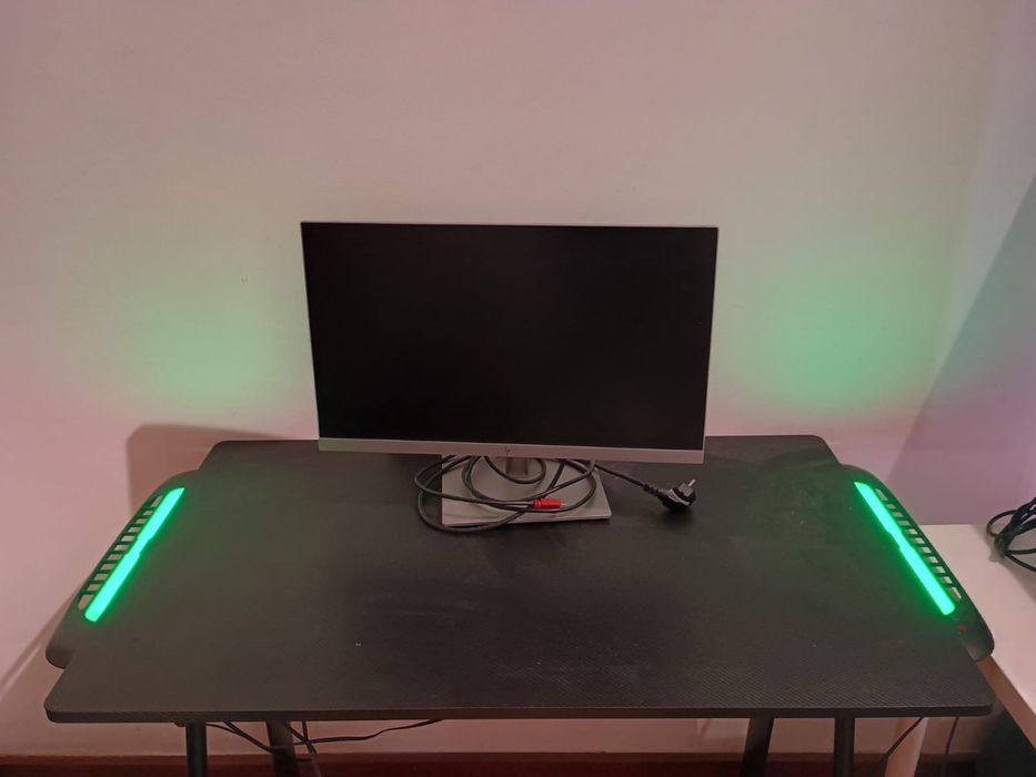 Mesa gamer com led