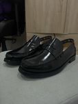 Mocassins em Pele Verniz com Travessão