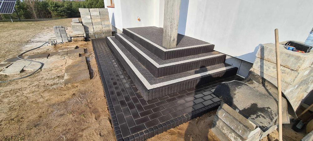 Układanie kostki brukowej