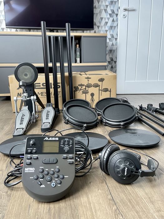 Alesis Nitro Mesh Kit - perkusja elektroniczna - stan idealny!