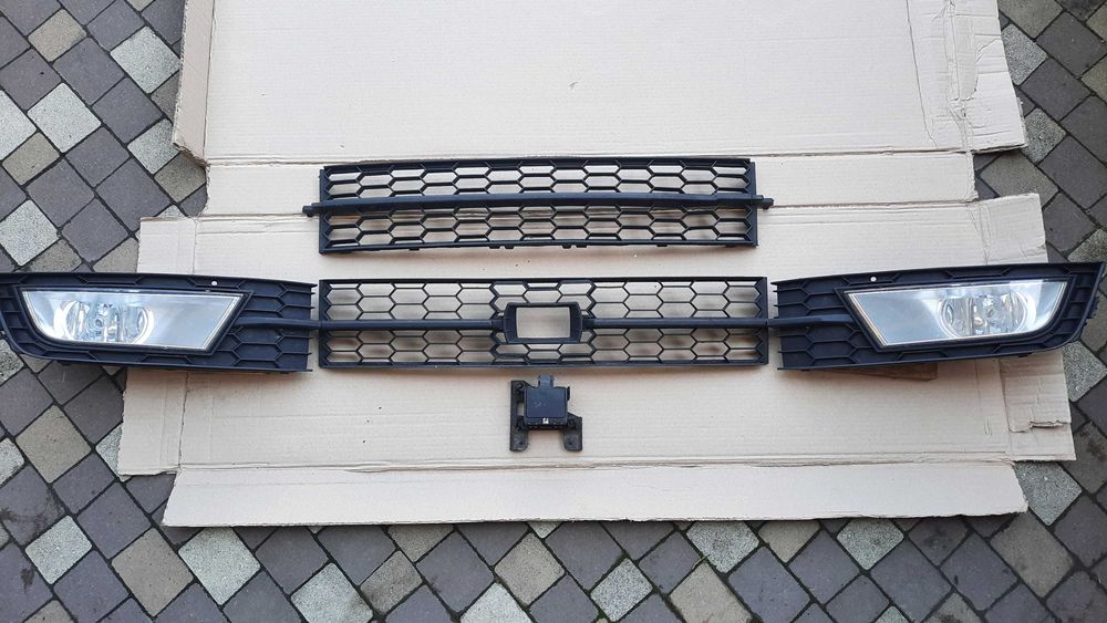 Решітки галогенки перед бамп під дистронік Шкода Октавия А7