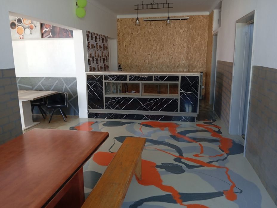 espaço para festas aniversário jantares
85€-di