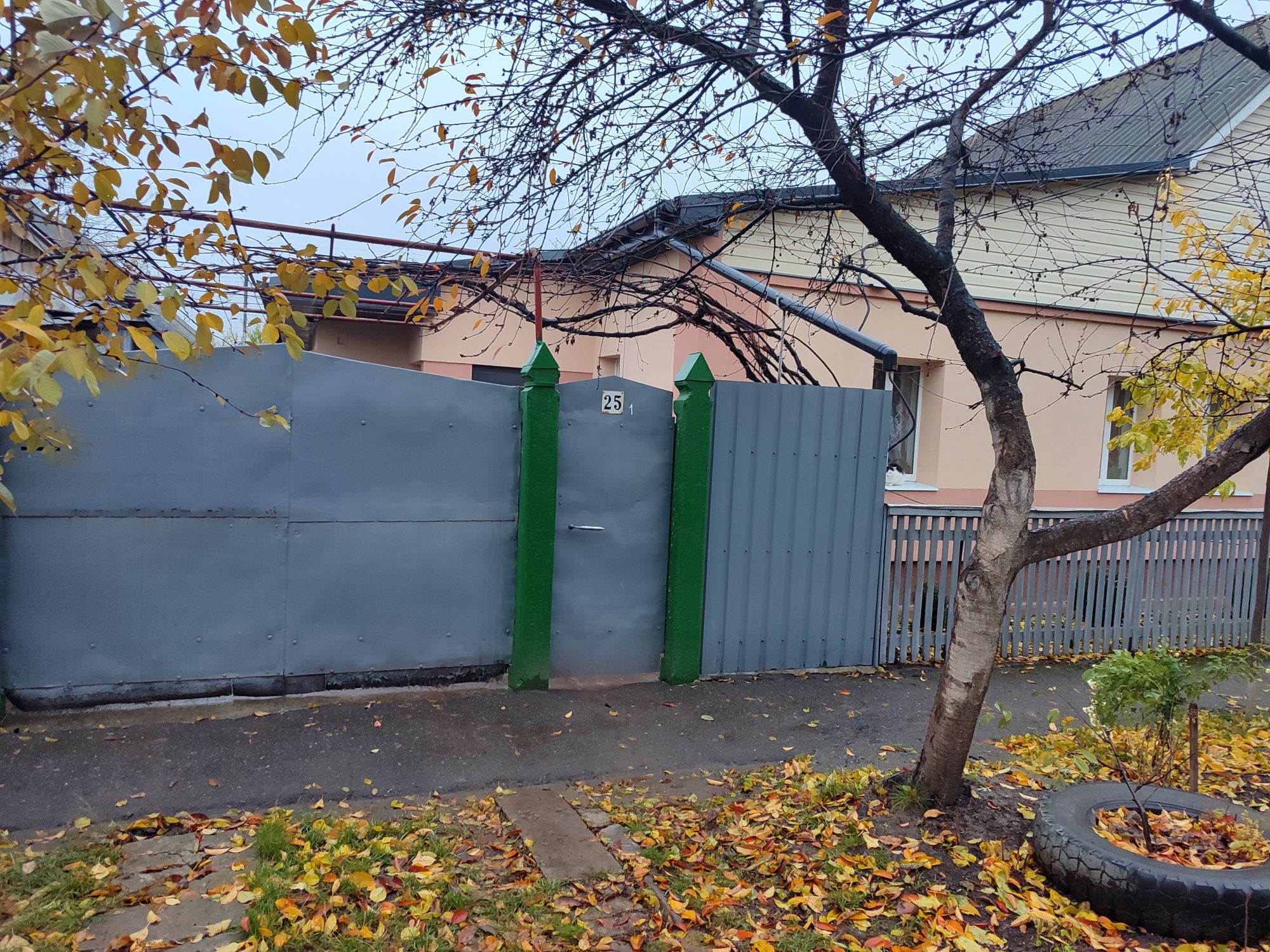 Продам половину будинку, район верхньої Тополі