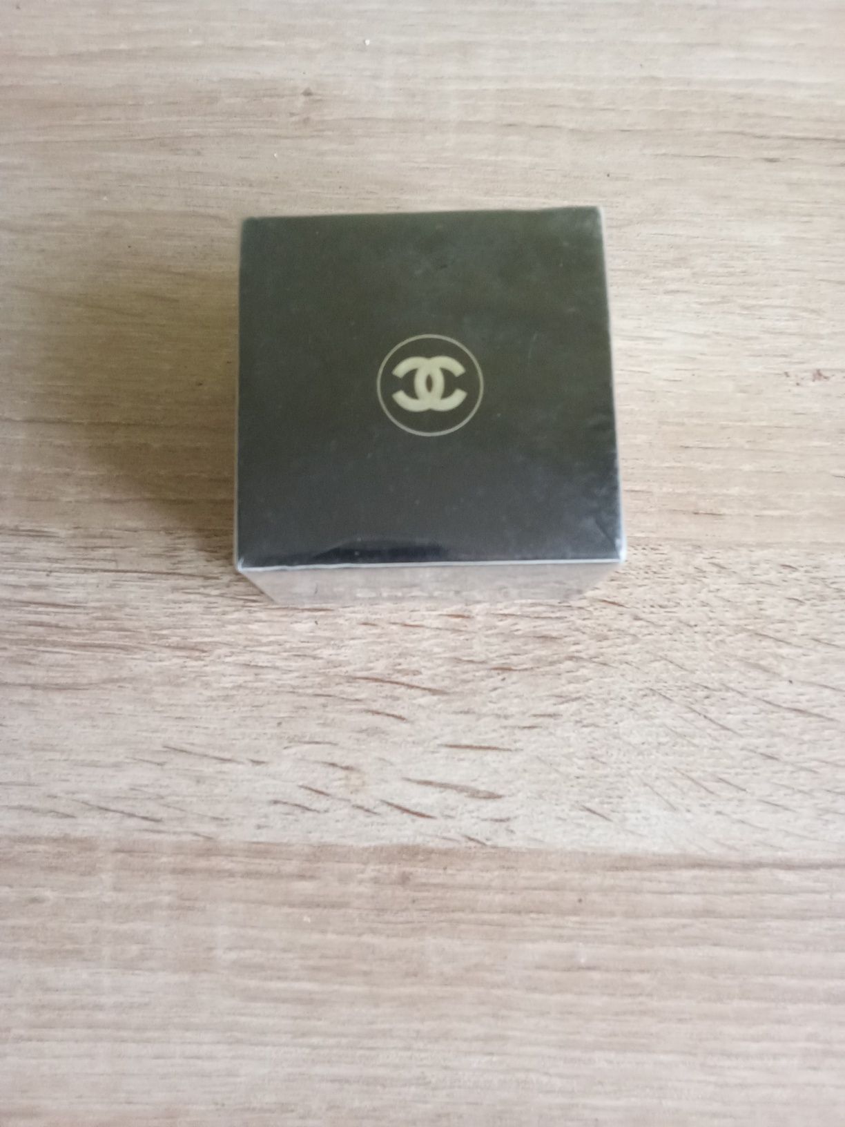 Krem na noc Precision Chanel Ultra correction  lift 50g