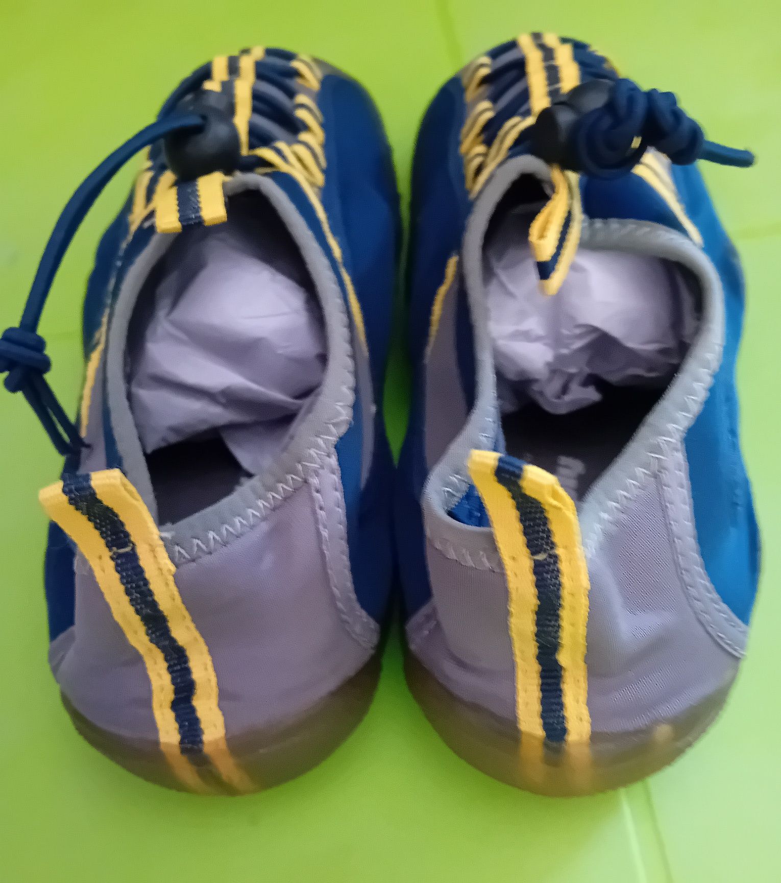 Sapatos Deeply de água T37