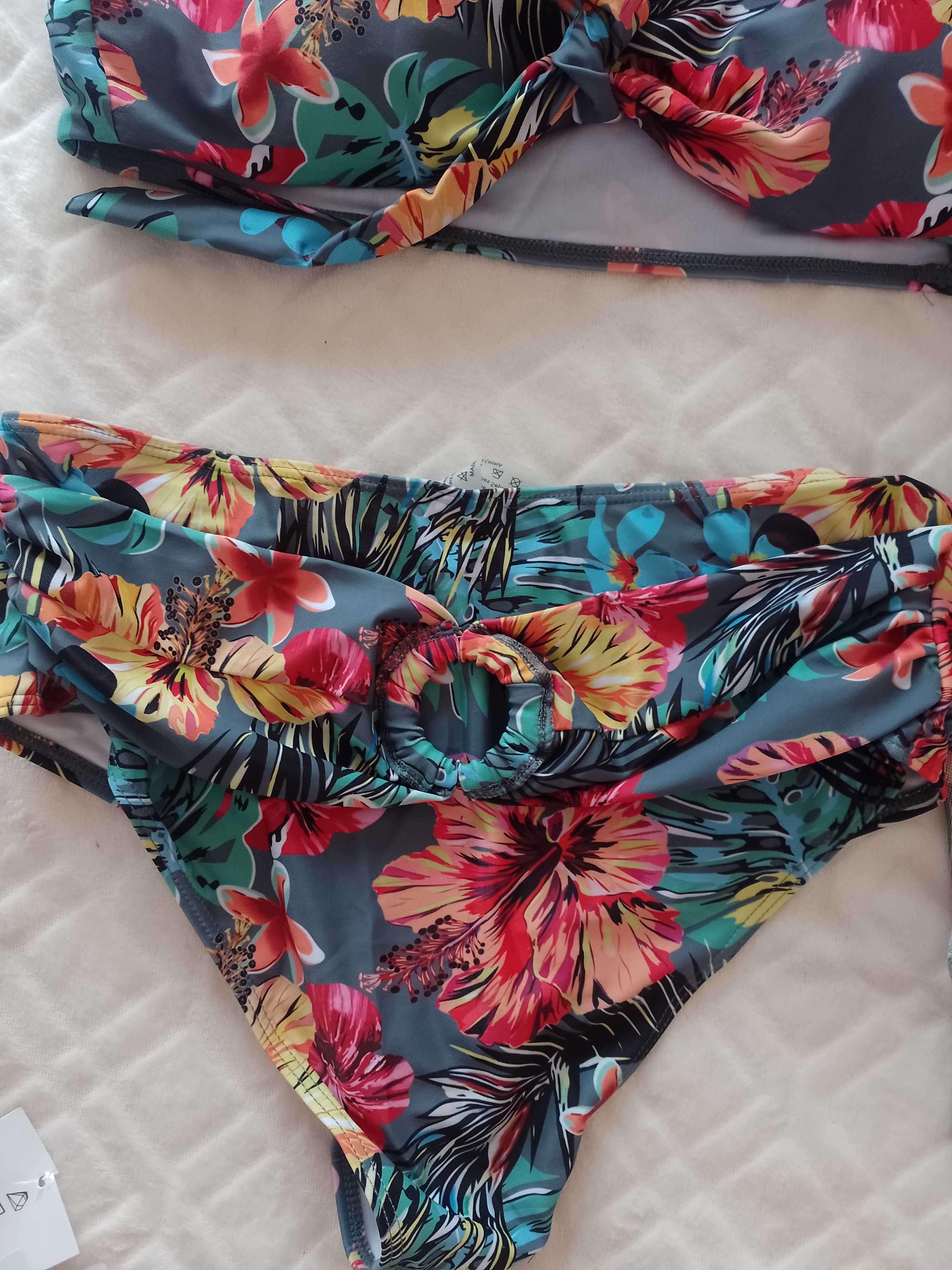 (40/L) Shein) Zestaw plażowy: bikini+ Narzutka/ NOWY