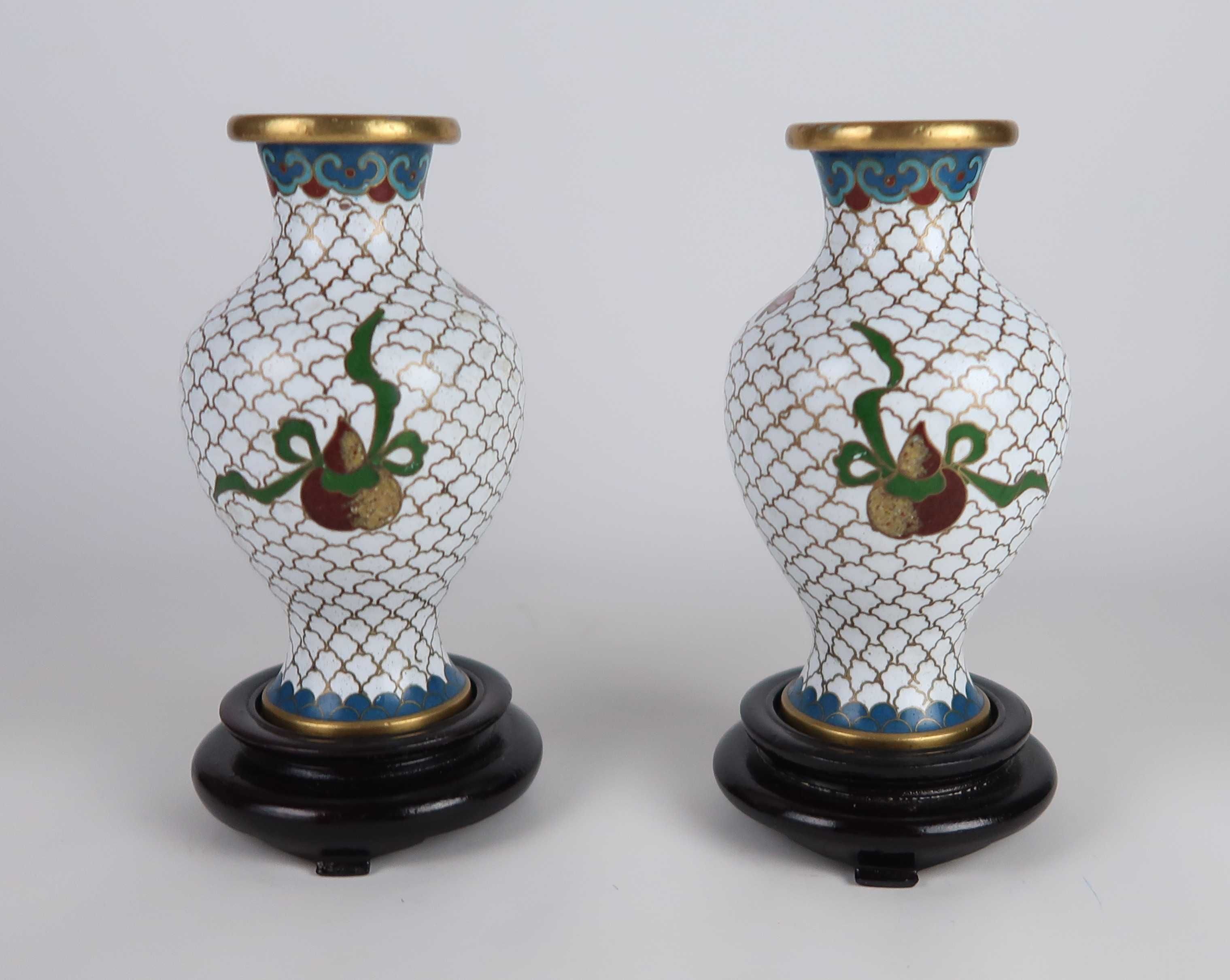 Jarrinhas da China em Cloisonne, CADA