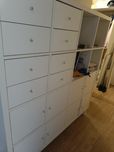 Estante kallax - IKEA com muitos acessórios