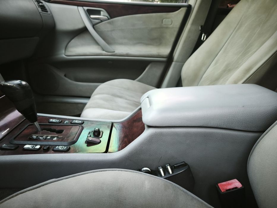 Продам Мерседес 2.2 дизель коробка автомат