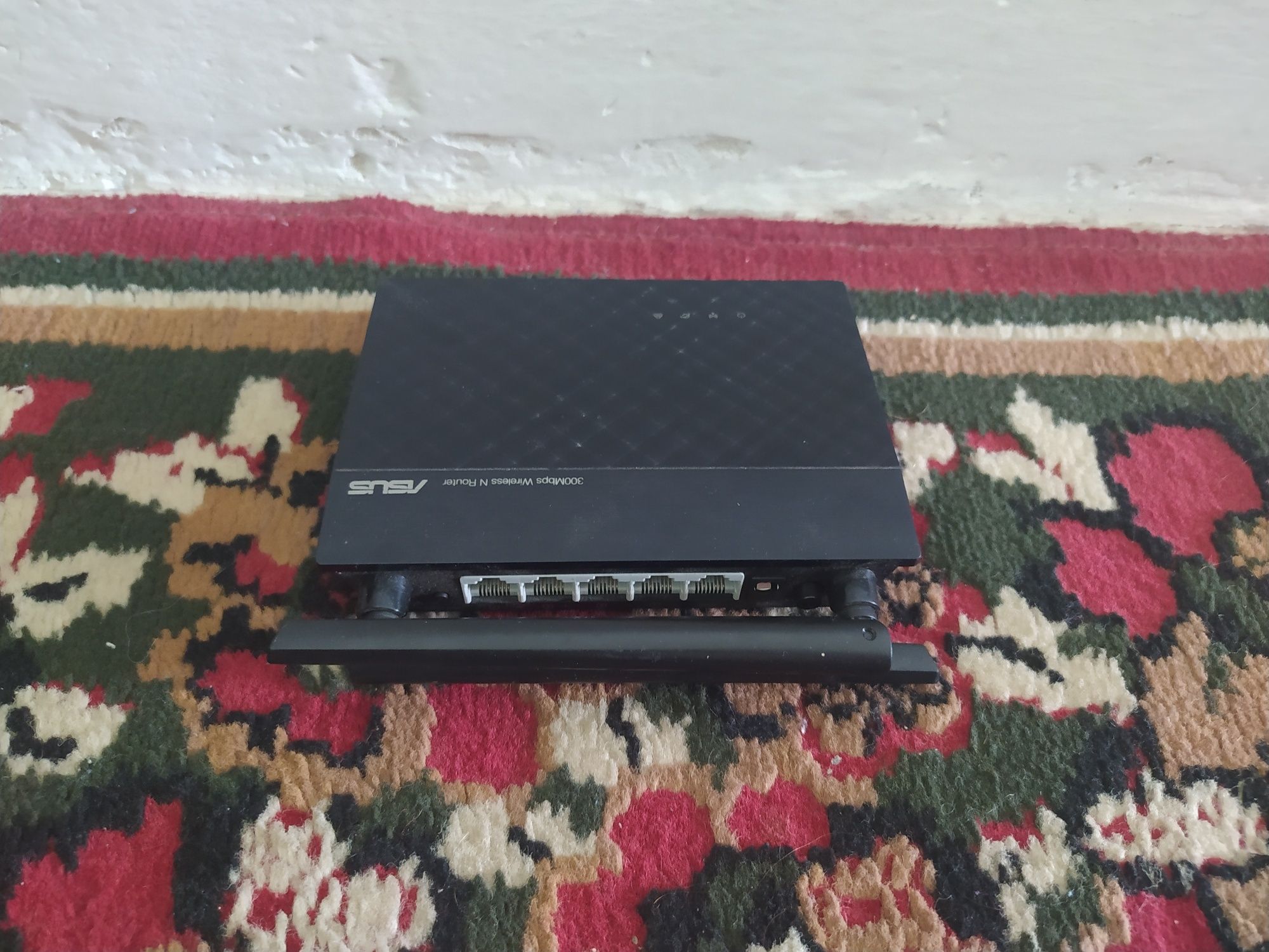 Router Asus RT-N12+