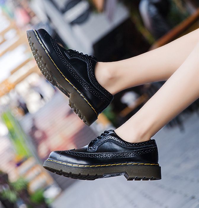 Glany półbuty Oxfordki unisex martensy mokasyny klasyczne