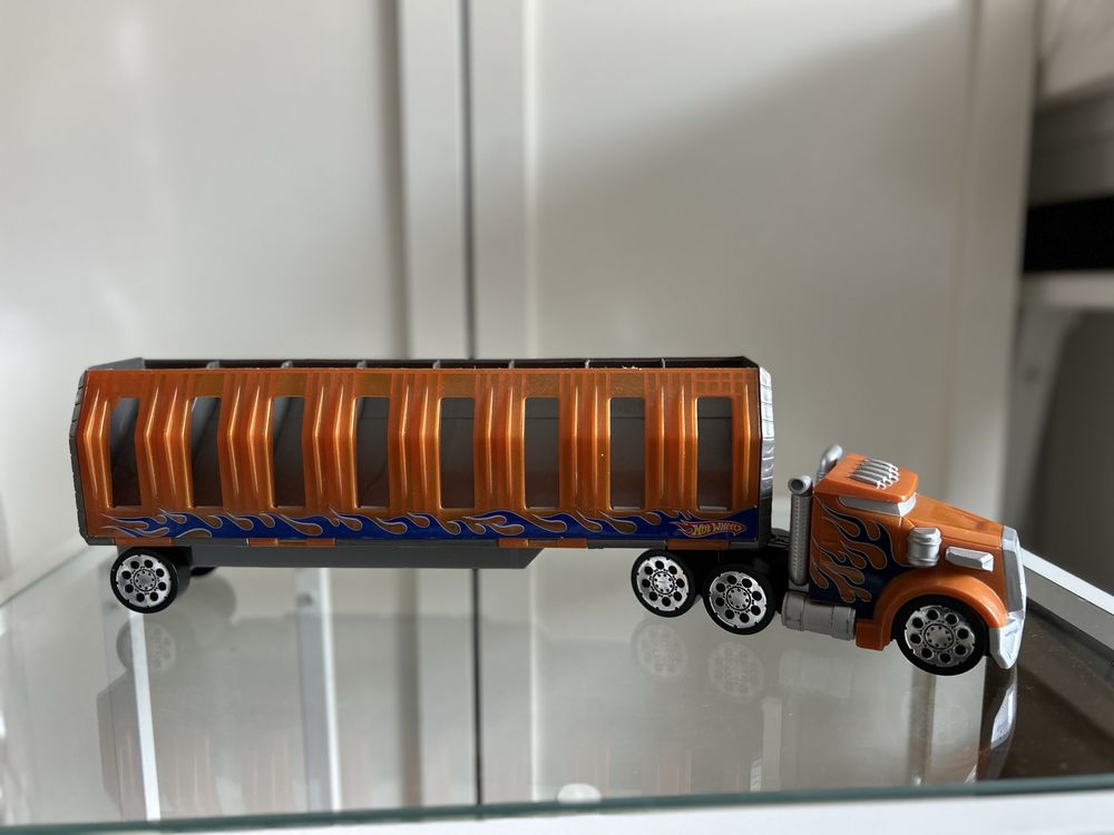 Mega paka Zestaw autek zygzak mcQueen złomek hot wheels ciężarówka