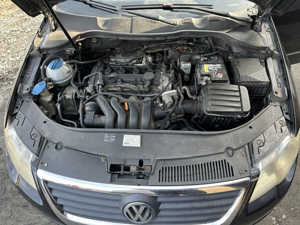 Пасат б6 капот passat B6 седан універсал бампер