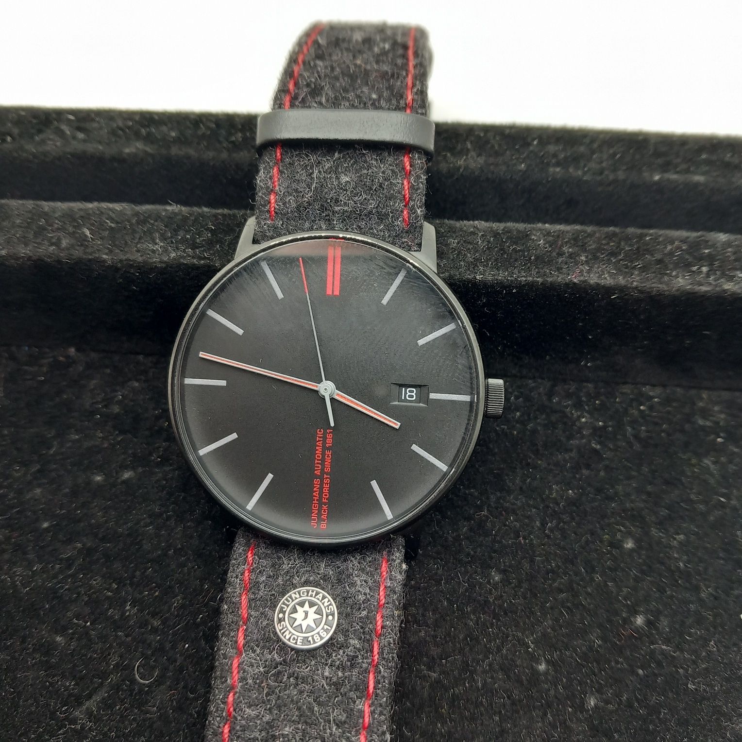 Zegarek Junghans Form A Automatic 160