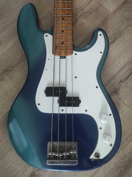 Бас-гітара в стилі Fender Precision Bass