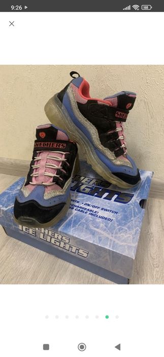 Брендовые светящиеся кроссовки Skech ers